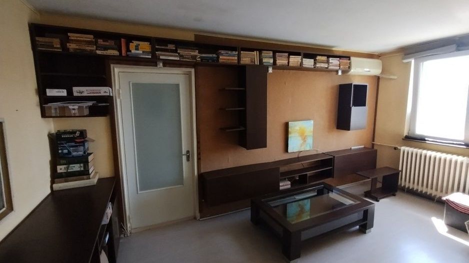 Vanzare apartament 3 camere in Titan- Aleea Giurgeni - Poză 1