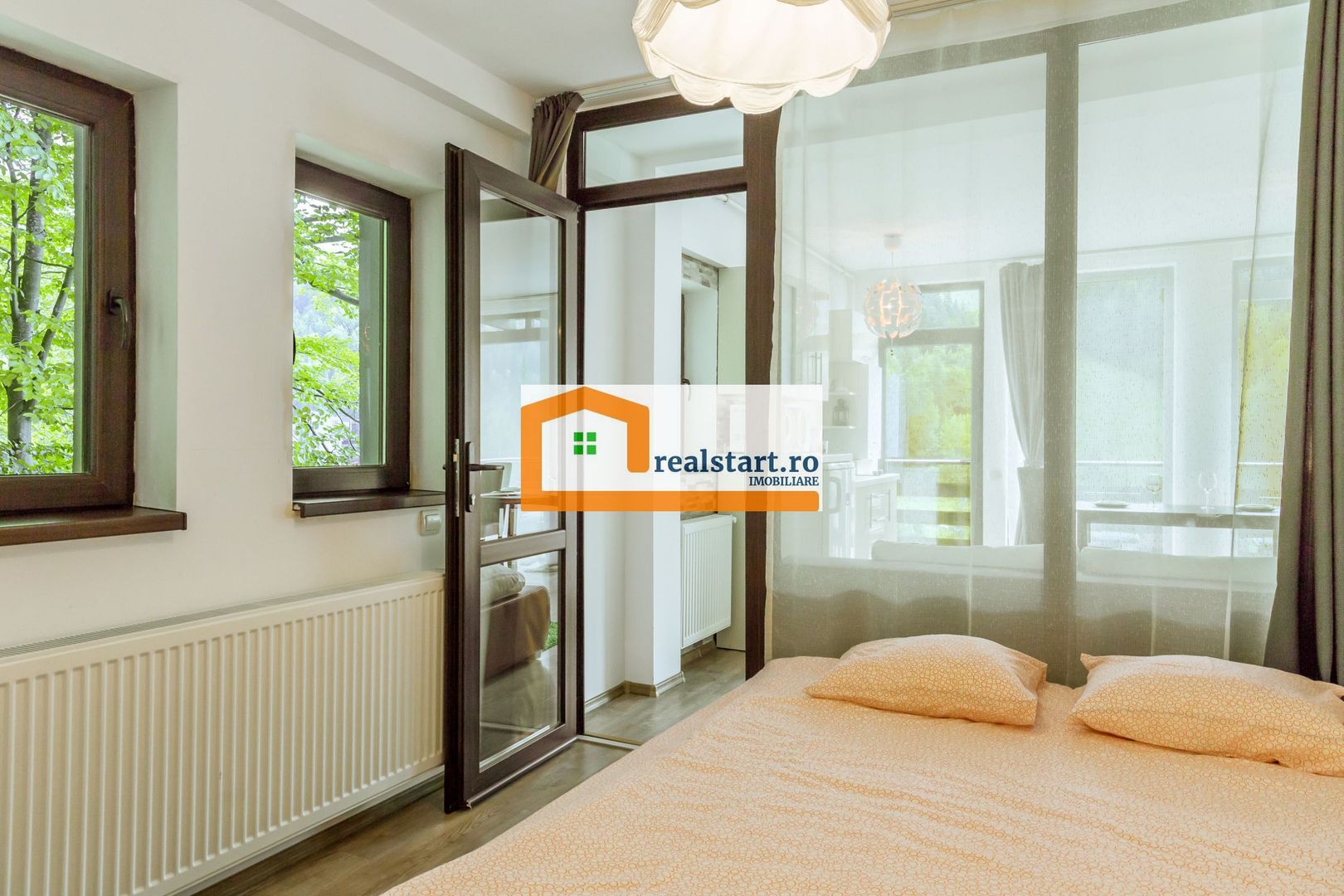 View munte,Studio Azuga, Ideal Investitie aparthotel, mobilat&utilat - Poză 6