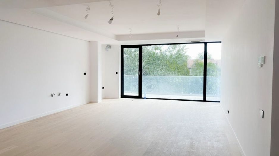 Apartament elegant cu 3 camere de vânzare în zona Floreasca, București - Poză 1