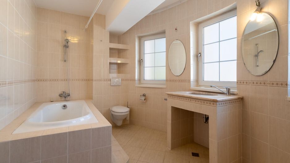 Cernica - Intre Lac si Padure, Vila luxoasa 946 MP, teren 1382 MP - Poză 17