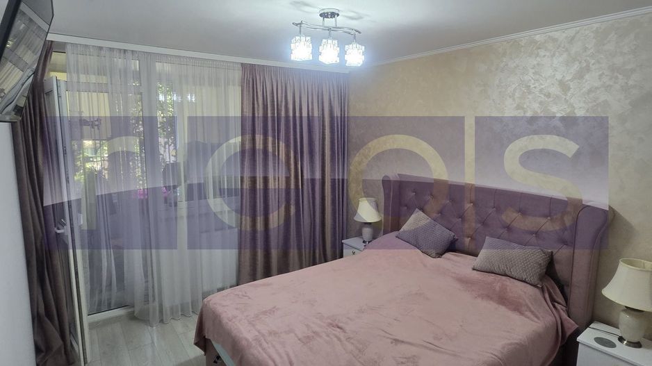 VANZARE 3 CAMERE | SEMIDECOMANDAT | ZONA TRAPEZULUI - Poză 3