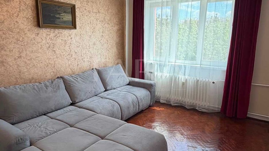 Apartament cu 2 camere decomandate, complet renovat, Plopilor. - Poză 3