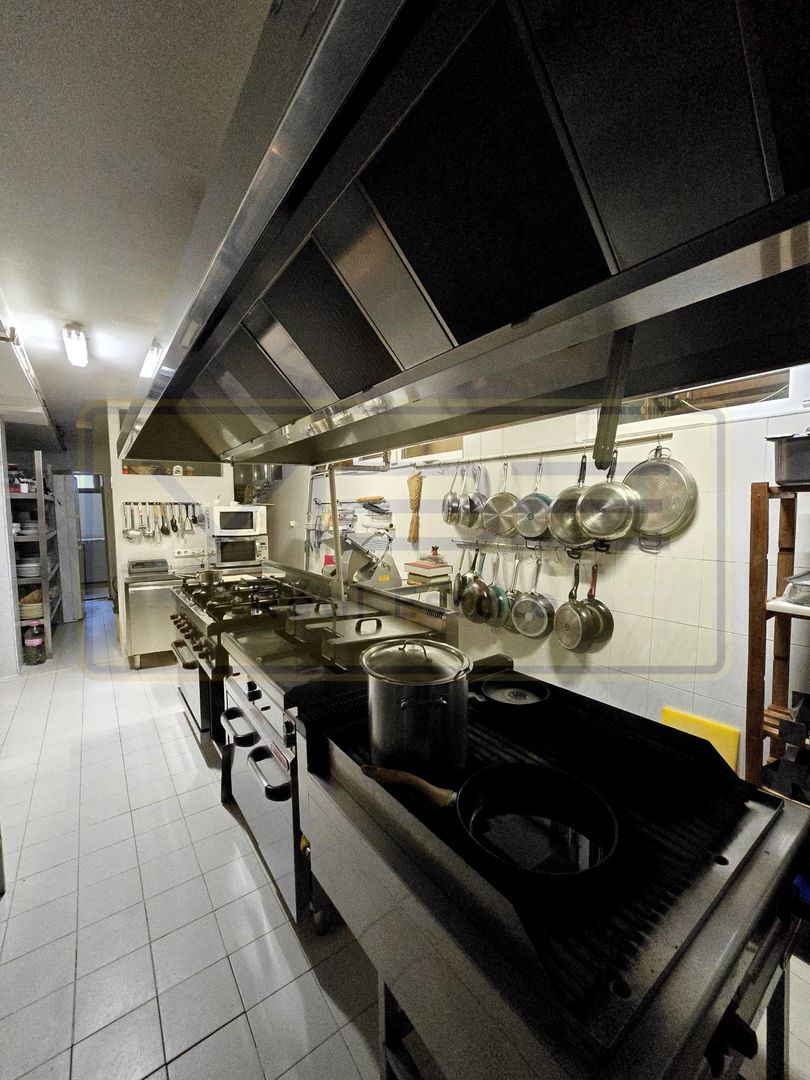 Spatiu restaurant / pensiune / retreat – Copou, Iași- LA CHEIE - Poză 15