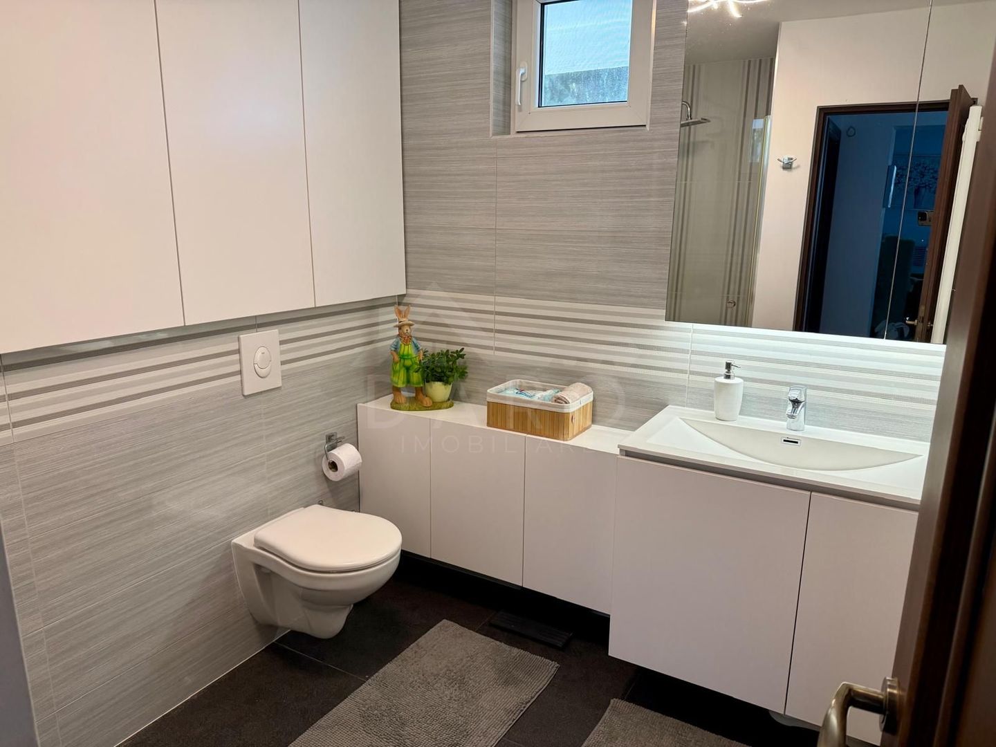 Apartament cu 2 camere in strada Moldovei. - Poză 6