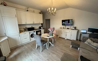 Mobilat si utilat. Pozitie excelenta. Villa construita in 2017 - Poză 2