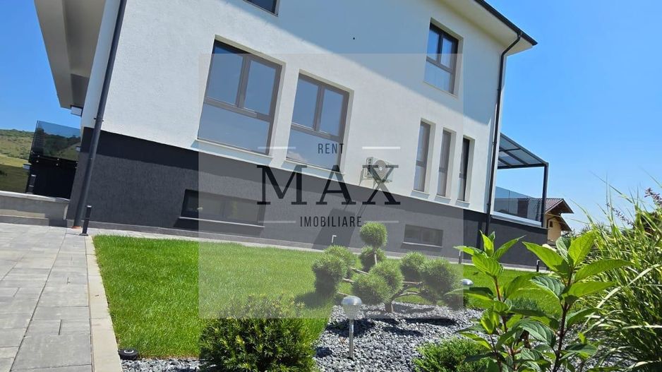 Vilă ultra-premium cu SPA și piscină de vânzare Chinteni Cluj - Poză 3