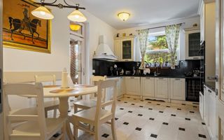 Oportunitate Rară: Vilă pe Lac | 1.898 mp Teren | Piscină - Poză 8