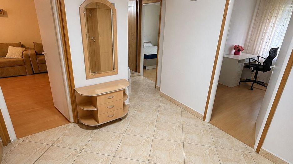 Apartament 3 Camere -Zona Nufărul - Poză 2