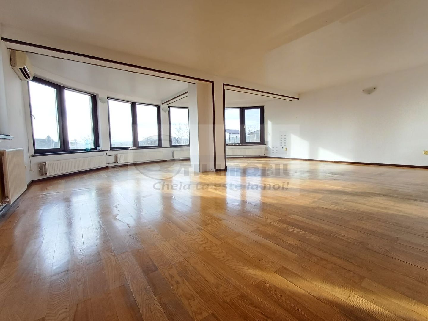 Casă spațioasă 5 camere | Valea Ursului La stradă principală | - Poză 1