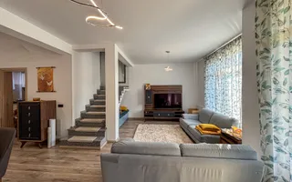 Duplex bine compartimentat - Curte amenajata - Borhanci, la inceput - Poză 14