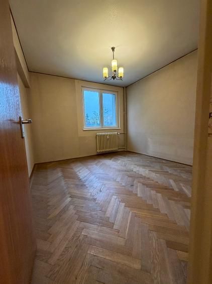 Vanzare 3 camere, 2 bai, etaj 2/4, Titan- Minis - Poză 4