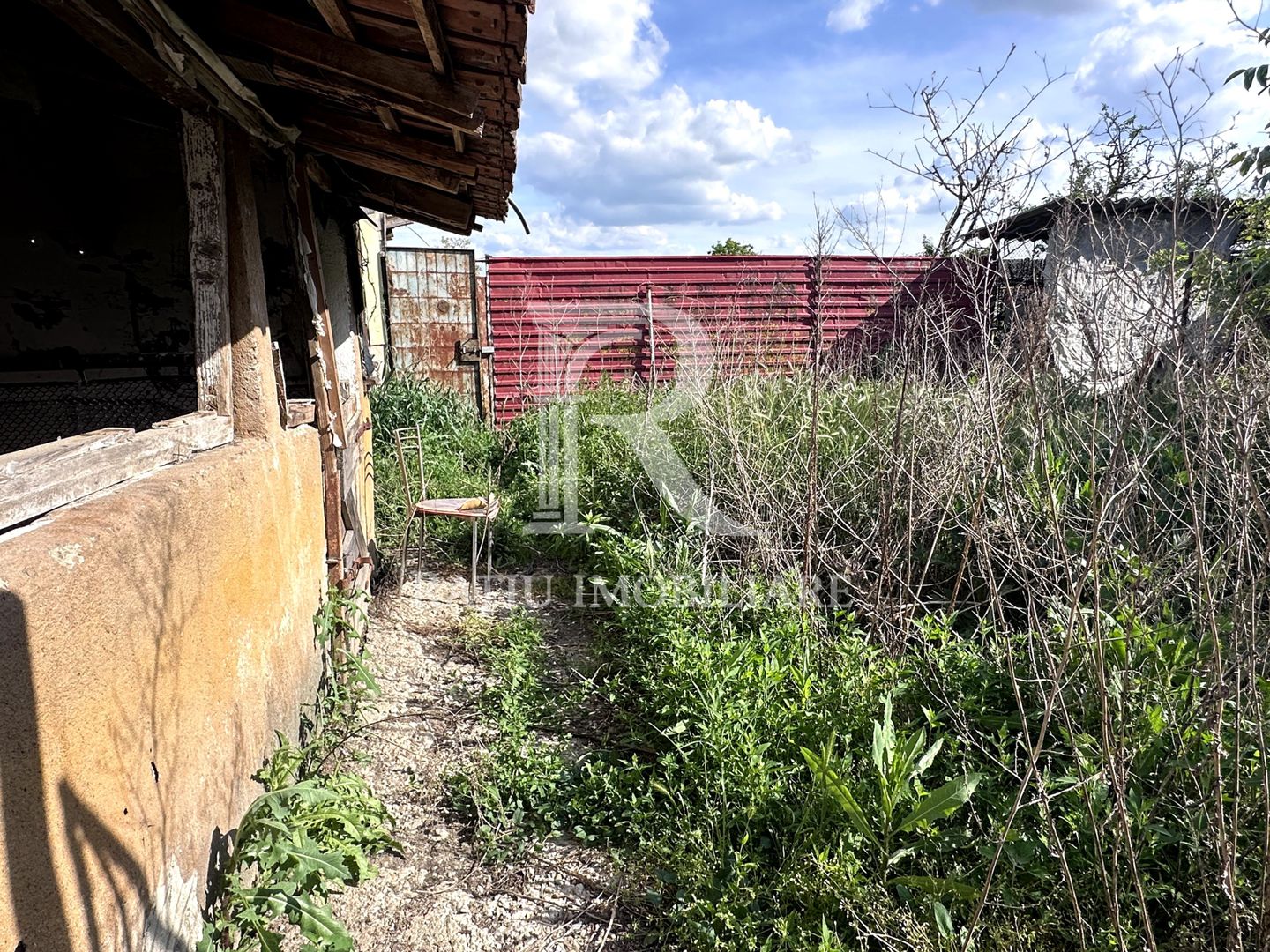 Casa cu anexe si pivniță | Teren intravilan generos | Sannicolau Roman - Poză 18