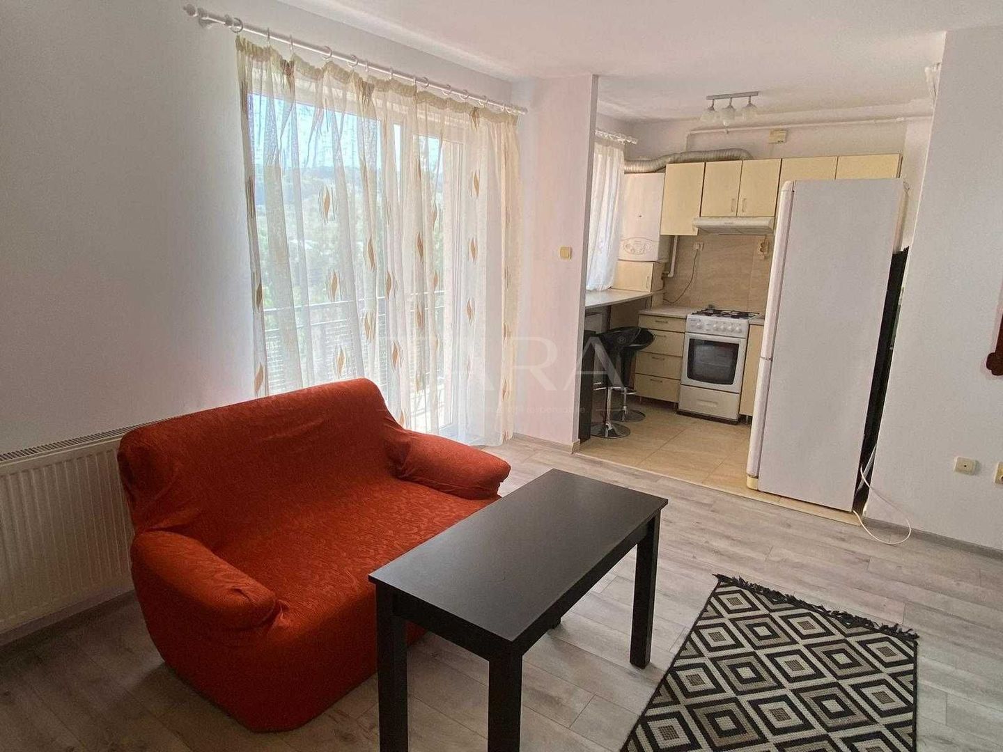 Apartament 1 cameră cu balcon în zona Calea Baciului. - Poză 1