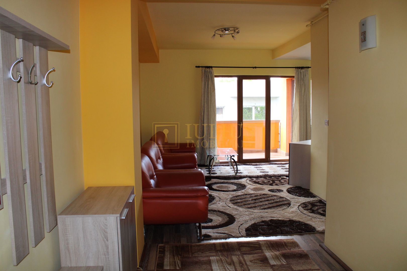 parcare privata, balcon, centrala proprie - Poză 1