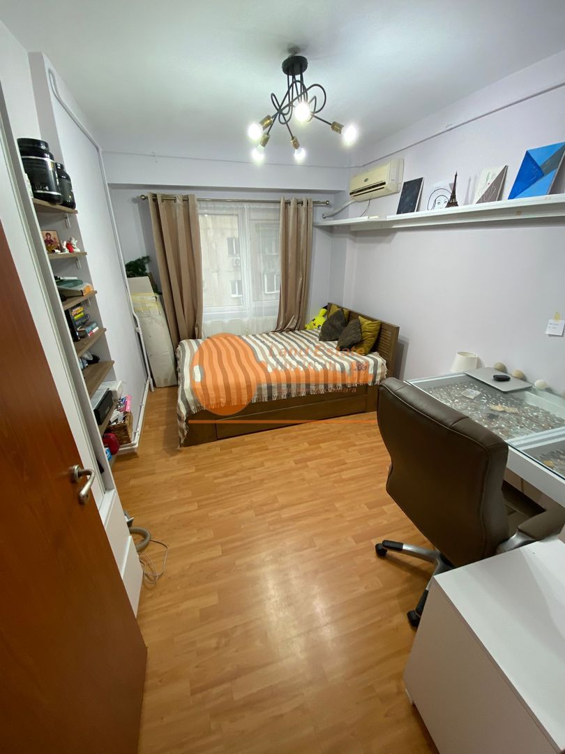 Apartament cu 3 camere in zona Rahova-Progresului ( Centrala Proprie) - Poză 9