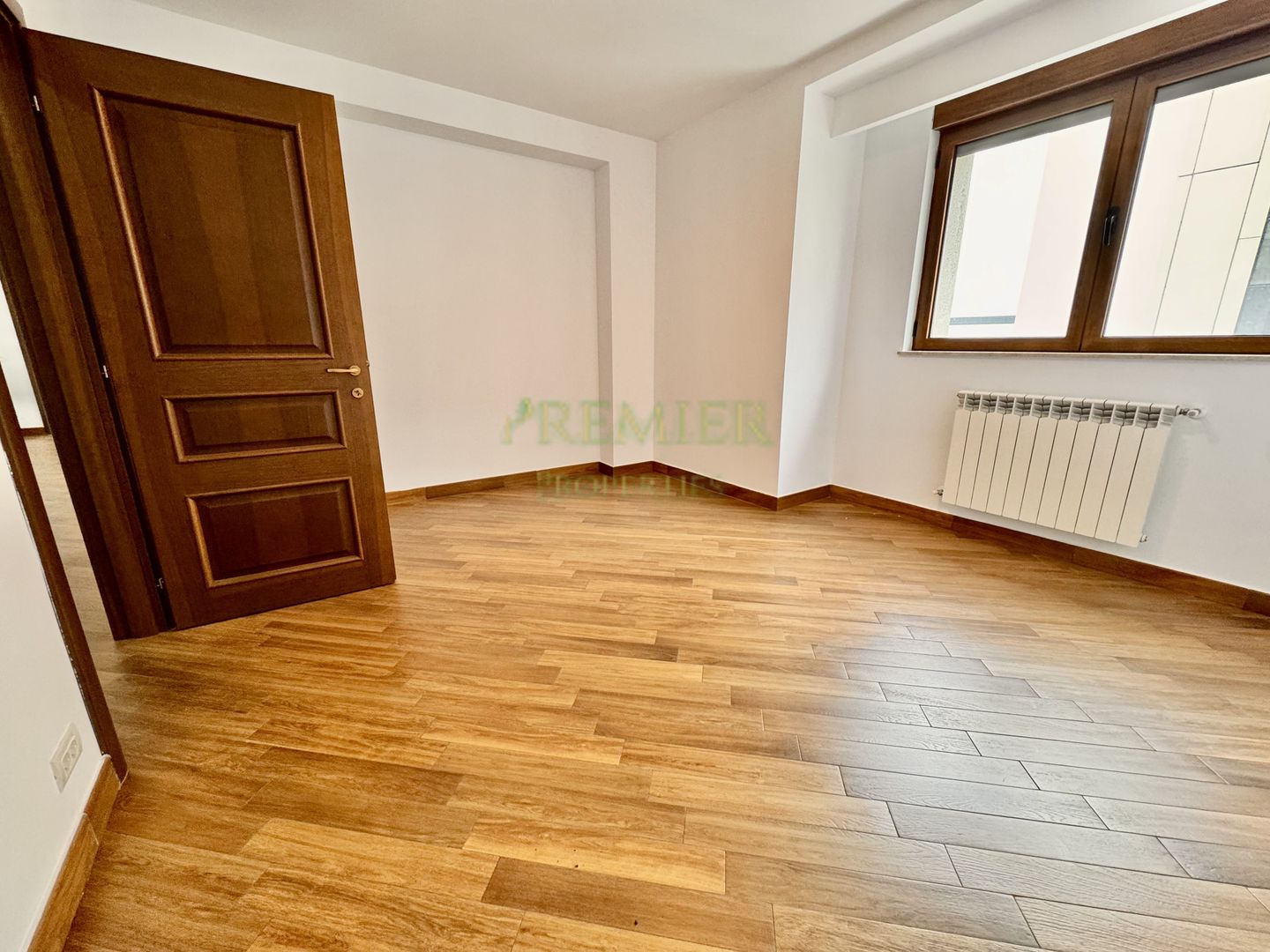 APARTAMENT CU 3 CAMERE DE VANZARE IN BLOC SOLID | DOROBANTI | R.BELLER | - Poză 7