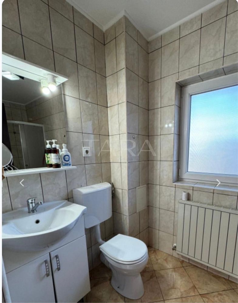 Apartament cu 3 camere pe două nivele. - Poză 5