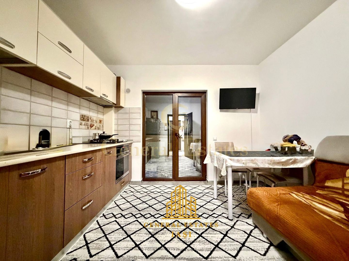 Vânzare apartament 2 camere, la cheie | Valea Lupului - Poză 12