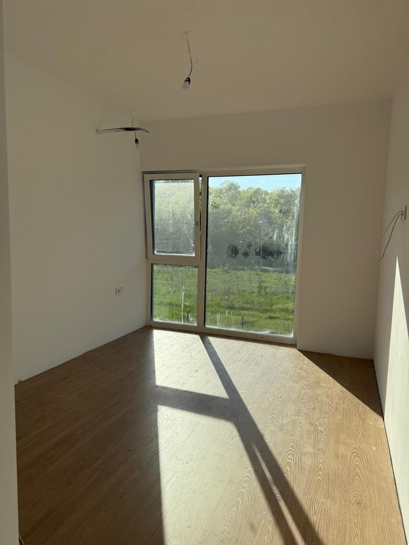 Duplex Modern pozitie excelenta zona Giarmata Vii - Poză 10