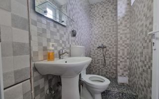 Pensiune de vânzare în Mamaia Sat, pe partea cu Hanul cu Pește - Poză 6