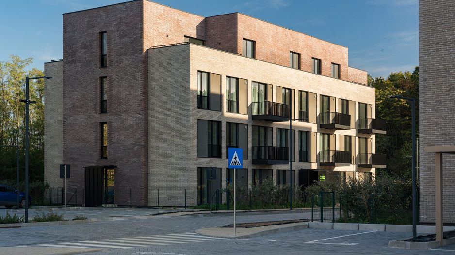 Inchiriere apartament de 2 camere in Amber Forest - Poză 1