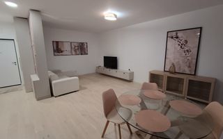 Apartament de 2 camere în ansamblul Record Park, zonă centrală - Poză 2