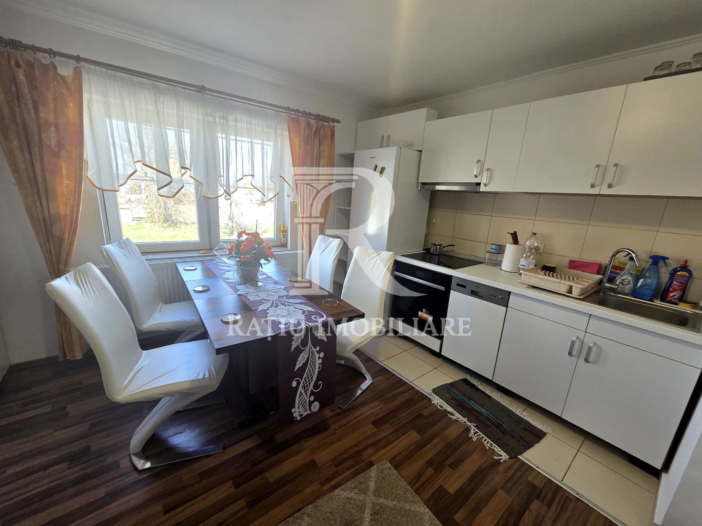 Apartament la casa cu 4 camere | Iosia | Oradea - Poză 1
