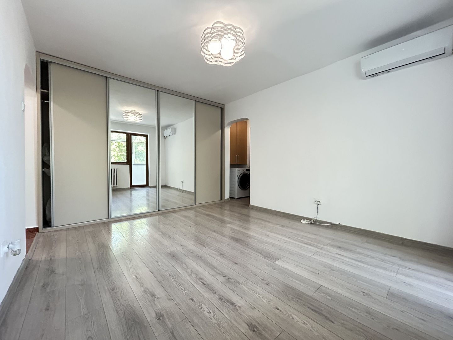 3 Camere Tomis Nord | Etaj 2 | Loc Parcare | Ideal Investiție/Locuit - Poză 2