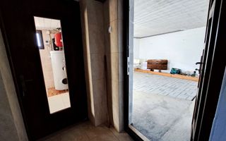 Casa Sibiu, garaj si pivnita, 5 camere, 2 bai, curte mare - Poză 22