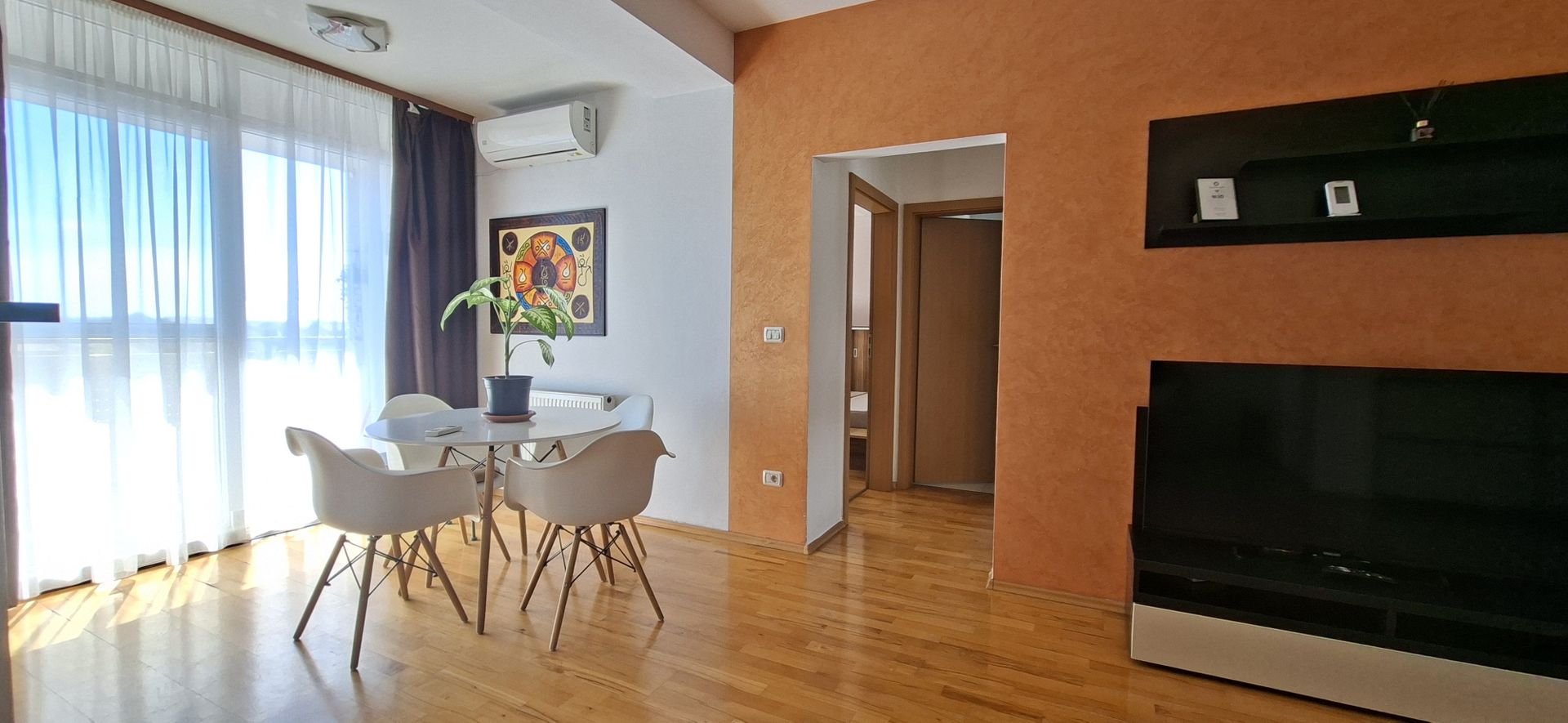 Apartament cu 2 camere si loc de parcare - Torontalului - Poză 1