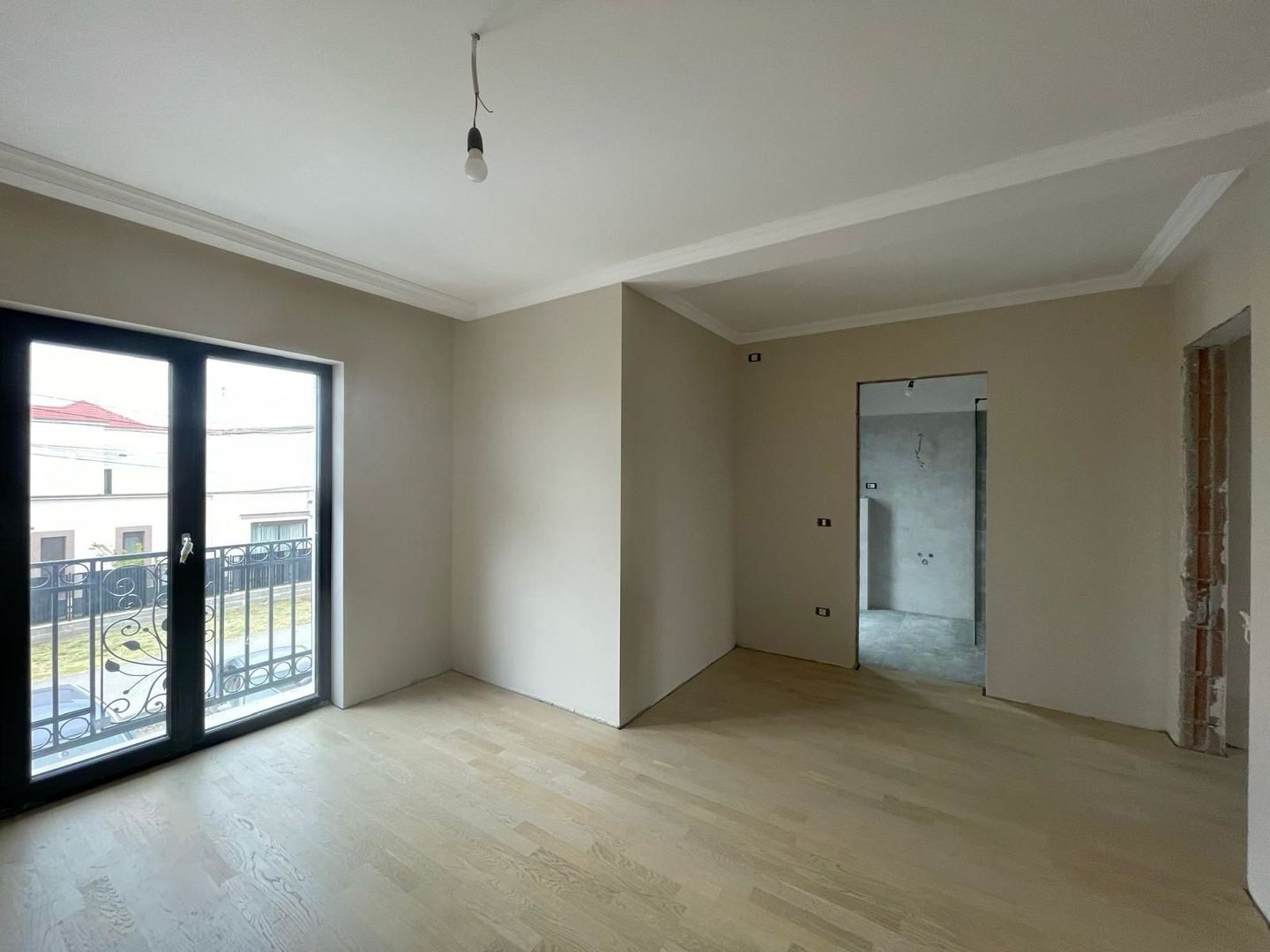 Duplex-4 dormitoare- despartit prin garaj -SUPER POZITIE - Poză 8