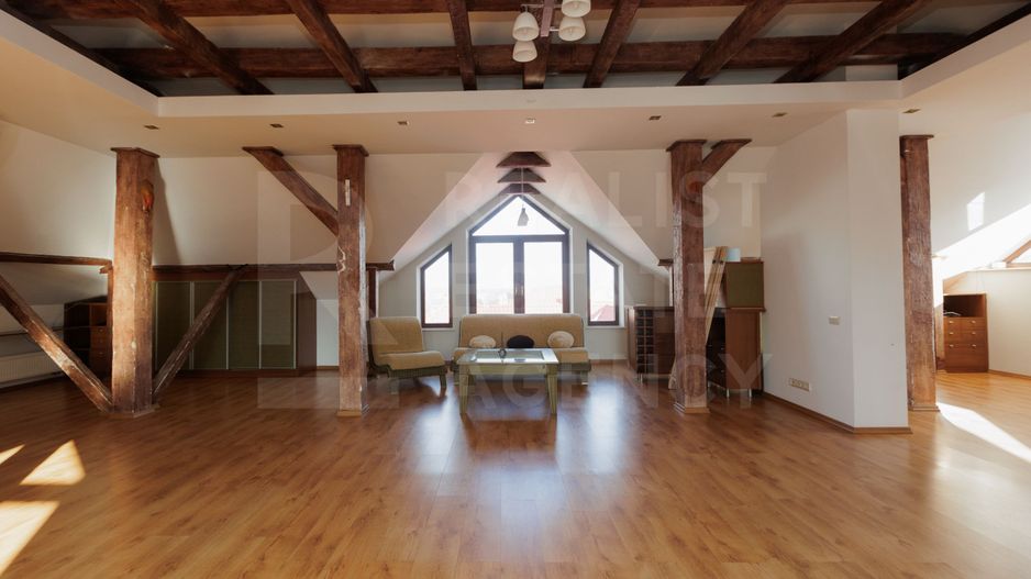 Chirie, casă, 3 nivele, strada Frumoasa, Centru - Poză 9