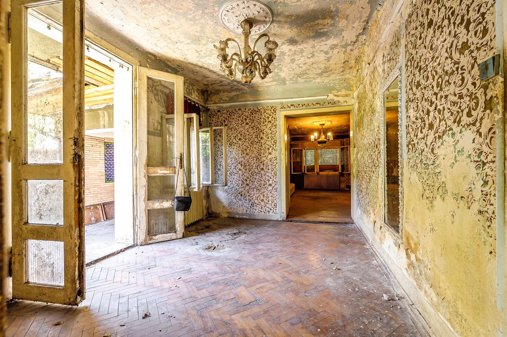 Casă cu 4 camere zona Ultracentral - Poză 6