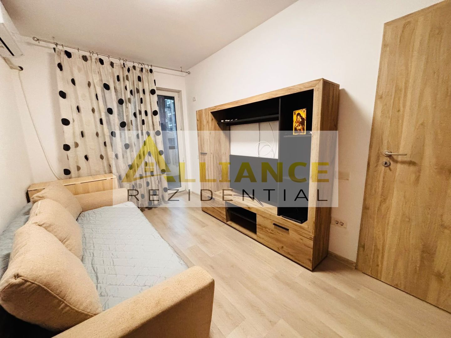 2 camere tip studio 83000€ Parcare inclusa - Poză 3