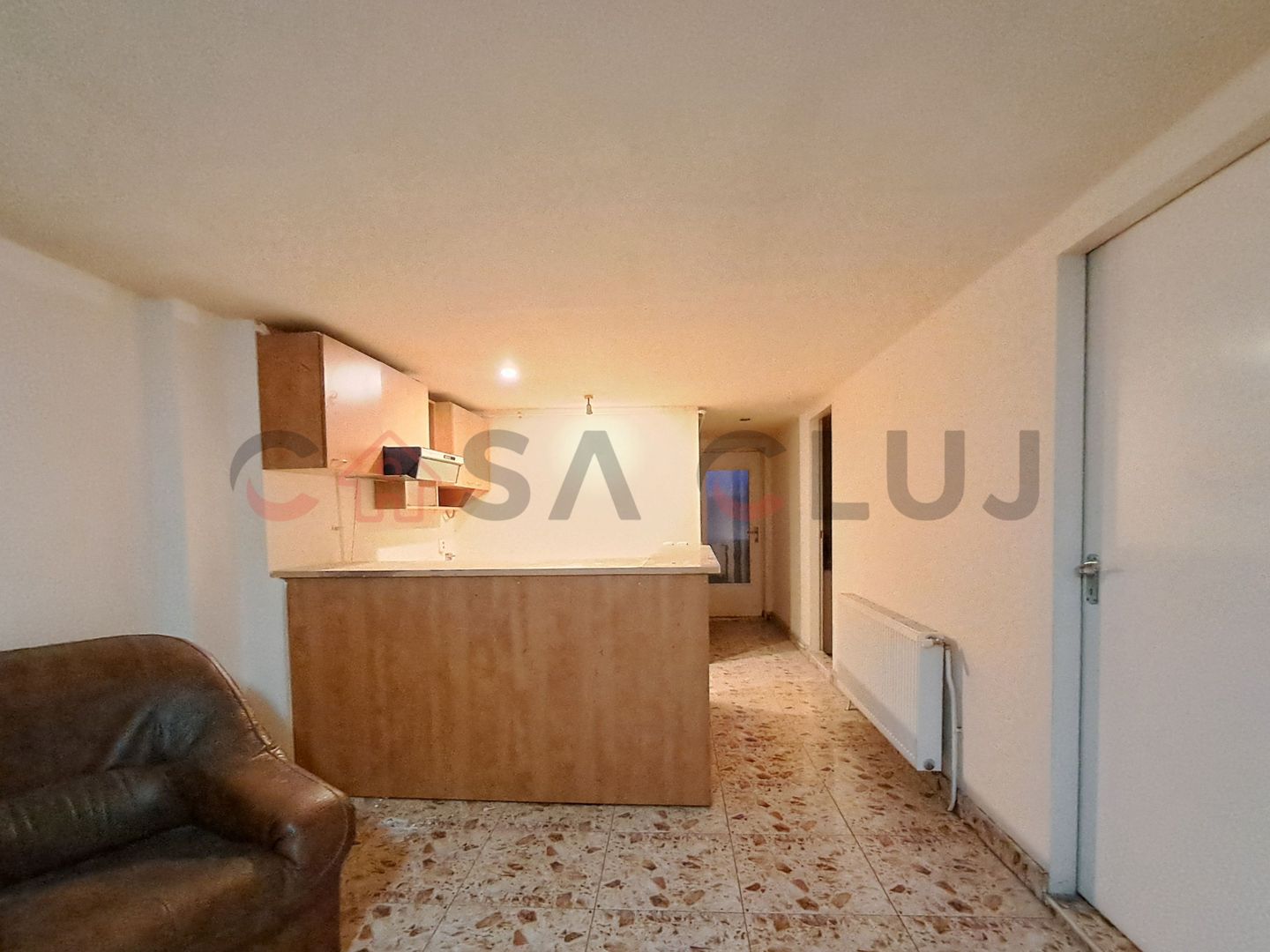 Casă calcan, Curte,  grădină, Iris!! - Poză 14