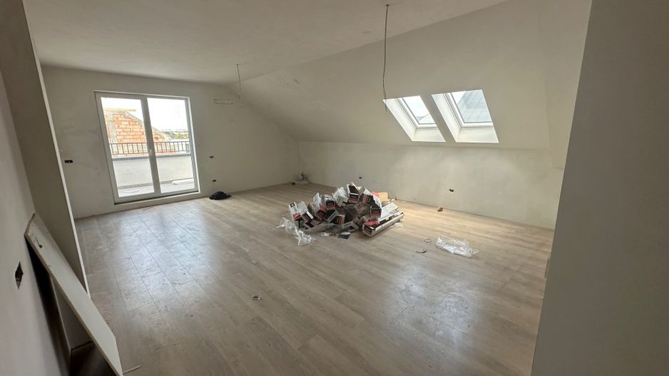 Apartment bloc nou cu lift si loc de parcare inclus - Poză 23