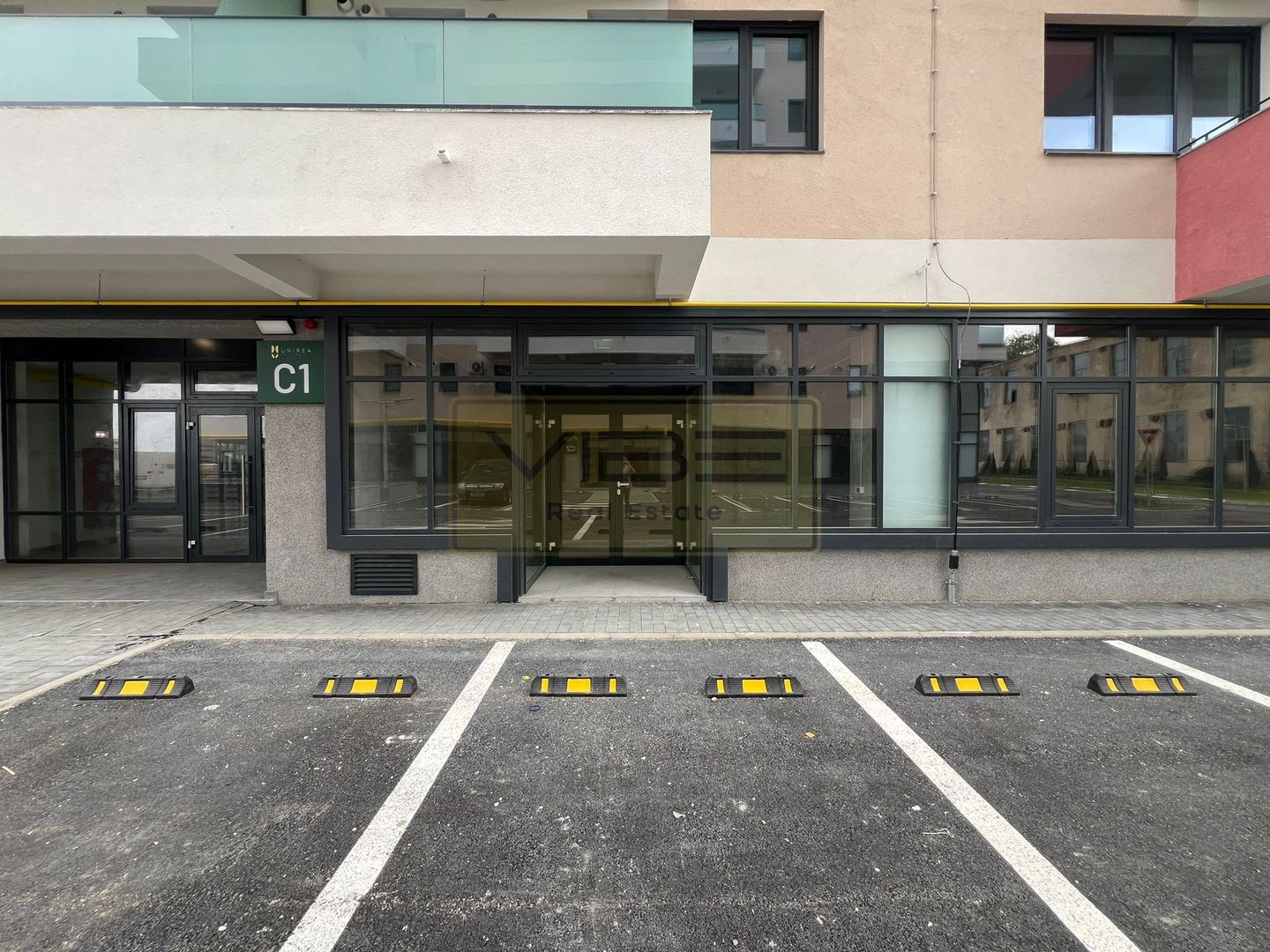 Spatiu comercial / Office NOU Podu Ros - Piata Nicolina - Poză 3