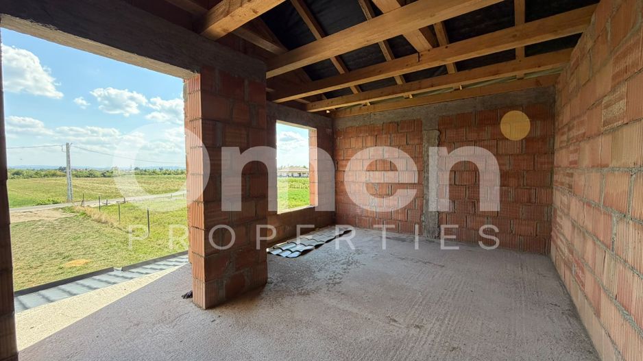 Casa la rosu de vanzare | 120 mp | 5 ari de teren | sat Sasar - Poză 7