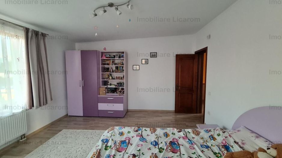 Duplex Sanpetru P+E,5 camere,teren 375 mp,260000 euro - Poză 7