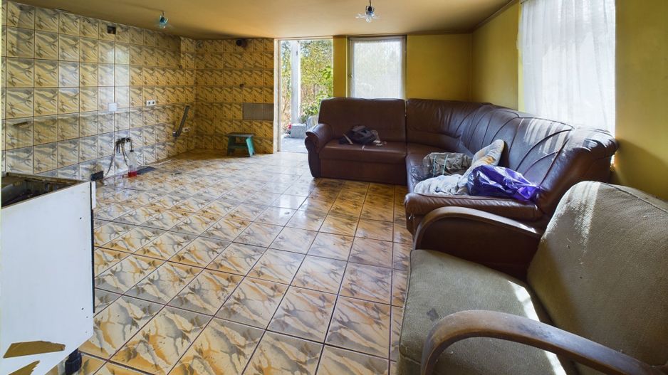 Oportunitate de investiţie, casă cu teren,  în Şuştra, Timiş - Poză 7