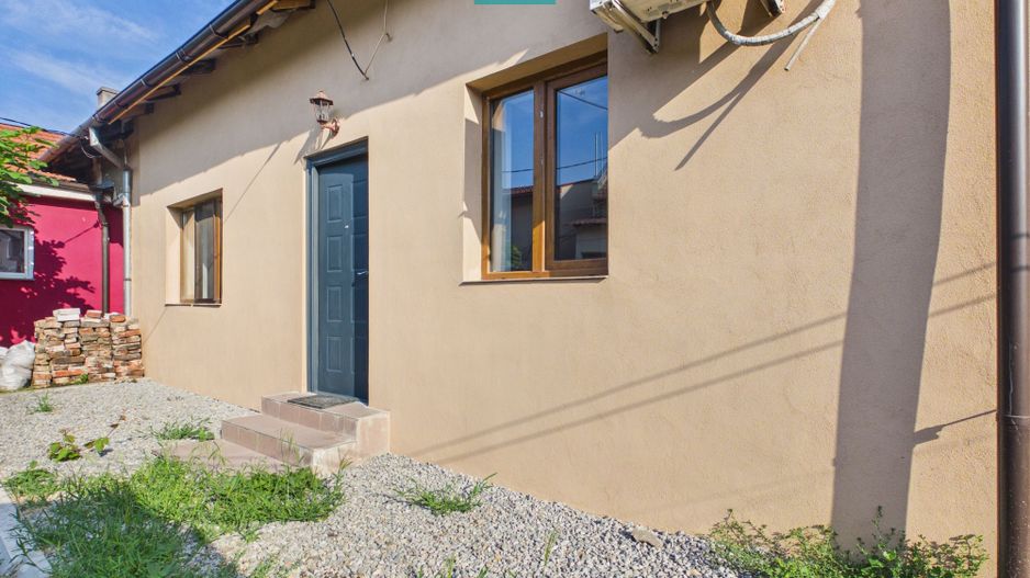Casă renovată ultracentral | Str. Primăriei - Poză 2