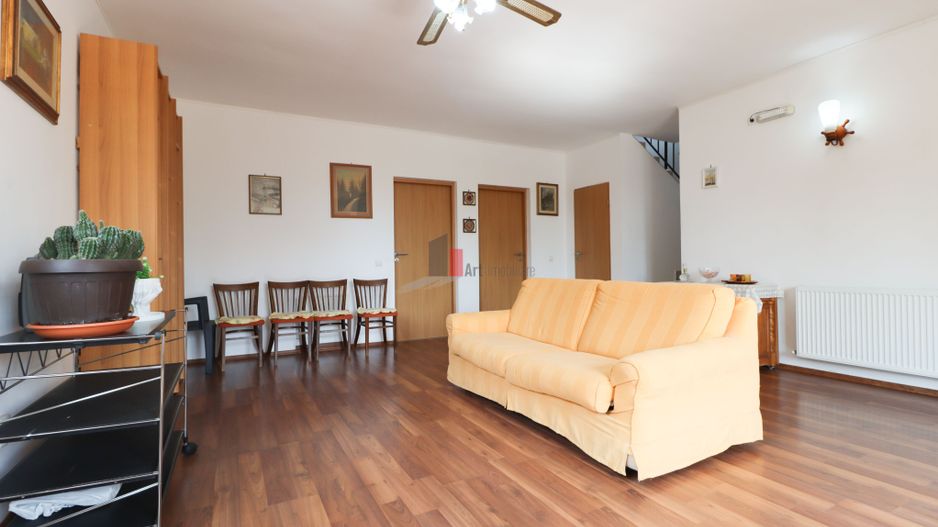 Vila "SEPHARA", teren 700 mp,  292 mp suprafata totala, NEGOCIABIL - Poză 4