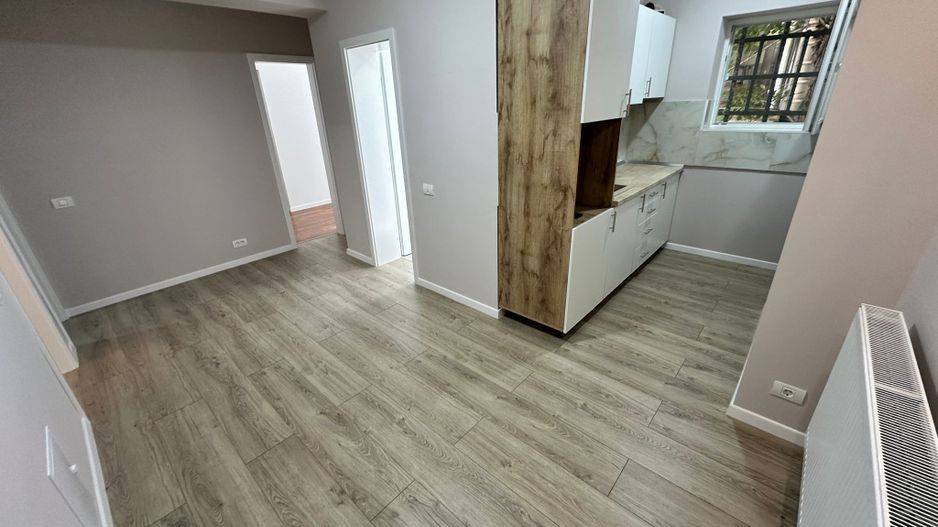 Spatiu 3 Camere 97Mp Pretabil Firma Universitate Cartierul Armenesc - Poză 3