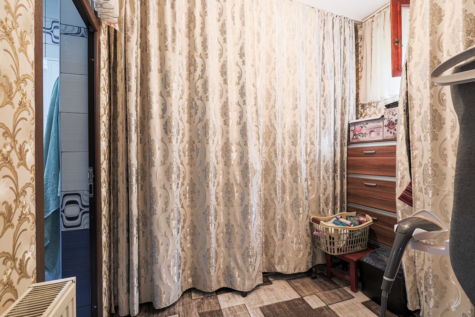 Apartament central, strada Episcopiei cu loc de parcare Comision 0 - Poză 12