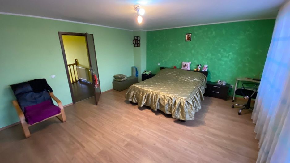 Duplex spațios cu garaj - Poză 4