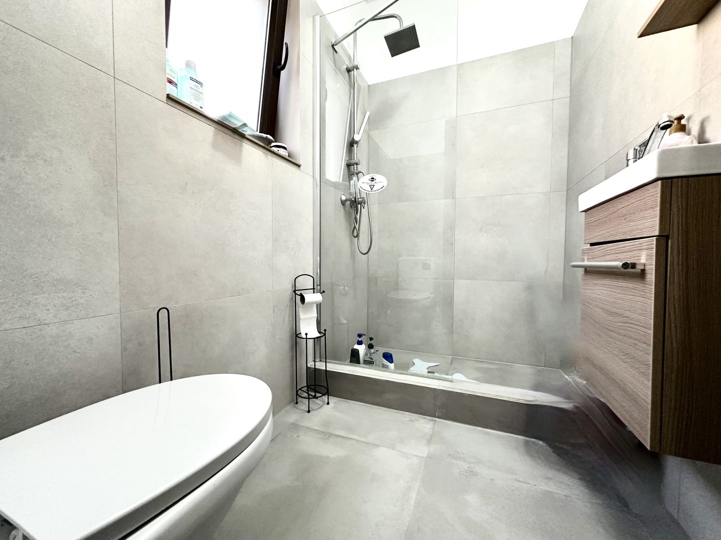 Duplex generos, 120 mp utili, modern si mobilat, in  Mosnita Veche - Poză 10