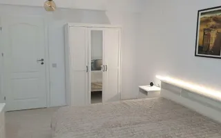 APARTAMENT CU PARCARE SI TERASA ZONA CALEA CALARASILOR - Poză 11
