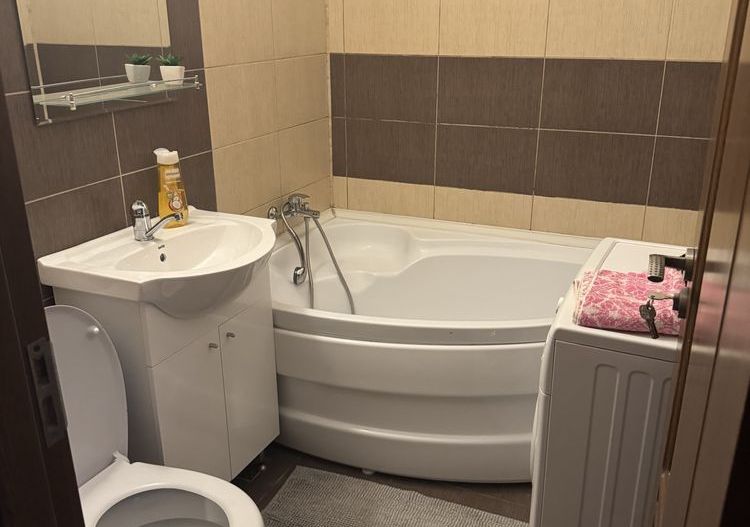 Apartament 2 camere renovat, etaj 3, metrou 1 Mai, Domenii - Poză 4