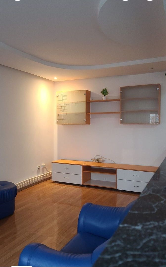 De inchiriat apartament 3 camere, Micro 20, 2100 lei - Poză 5