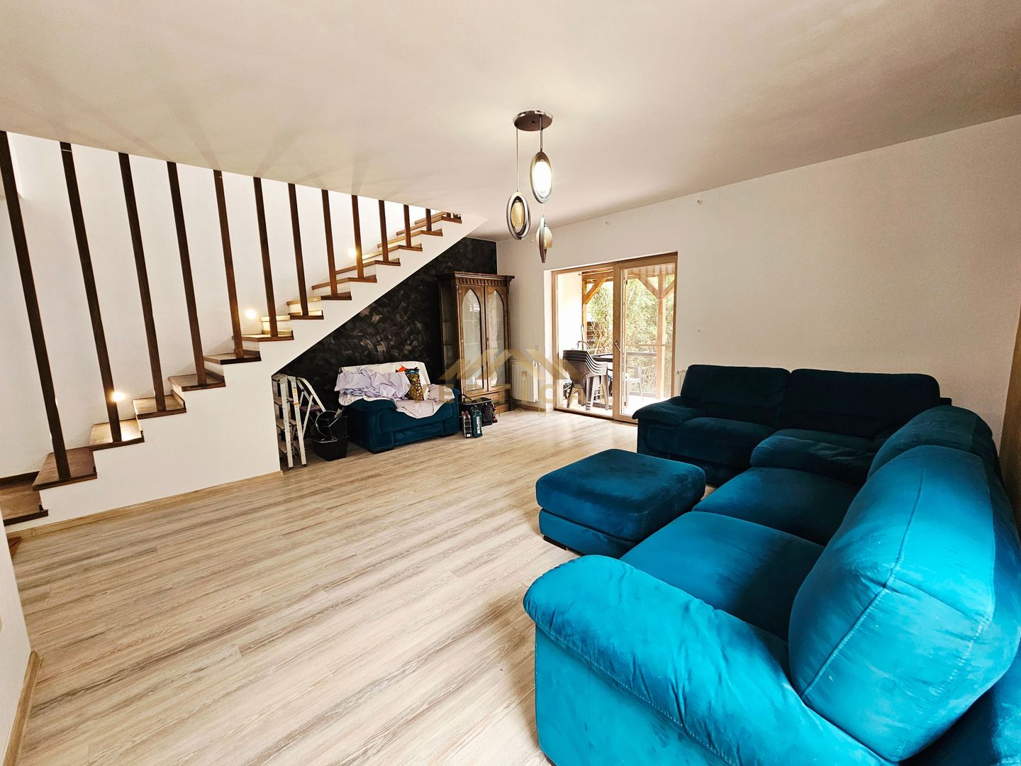 Vila de inchiriat | 3 camere | comuna Berceni - Poză 1